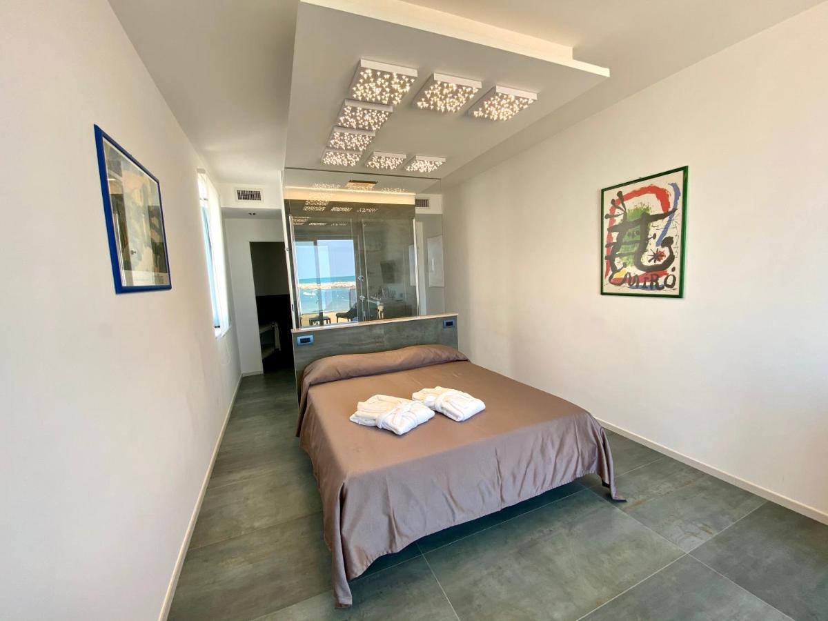 Marina Bay Suites Peschici Extérieur photo