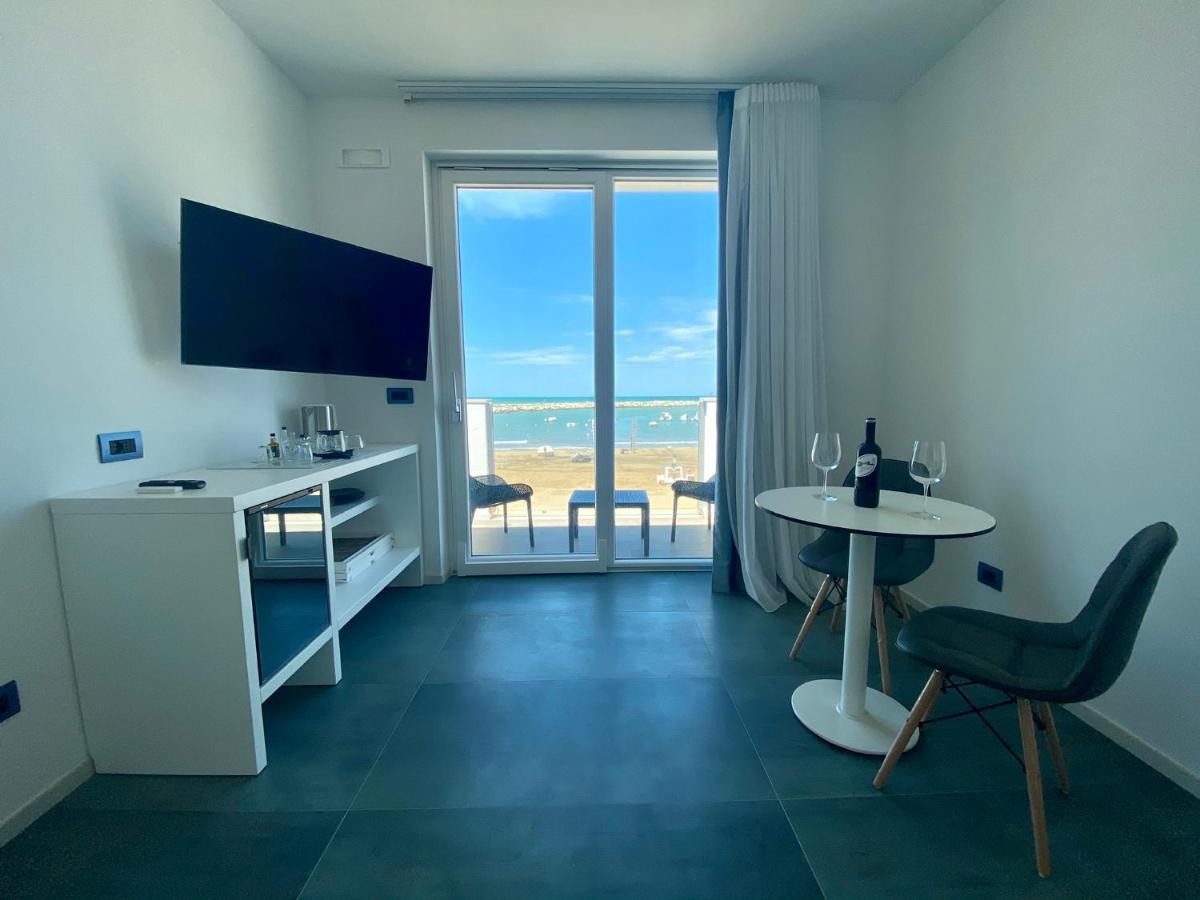 Marina Bay Suites Peschici Extérieur photo