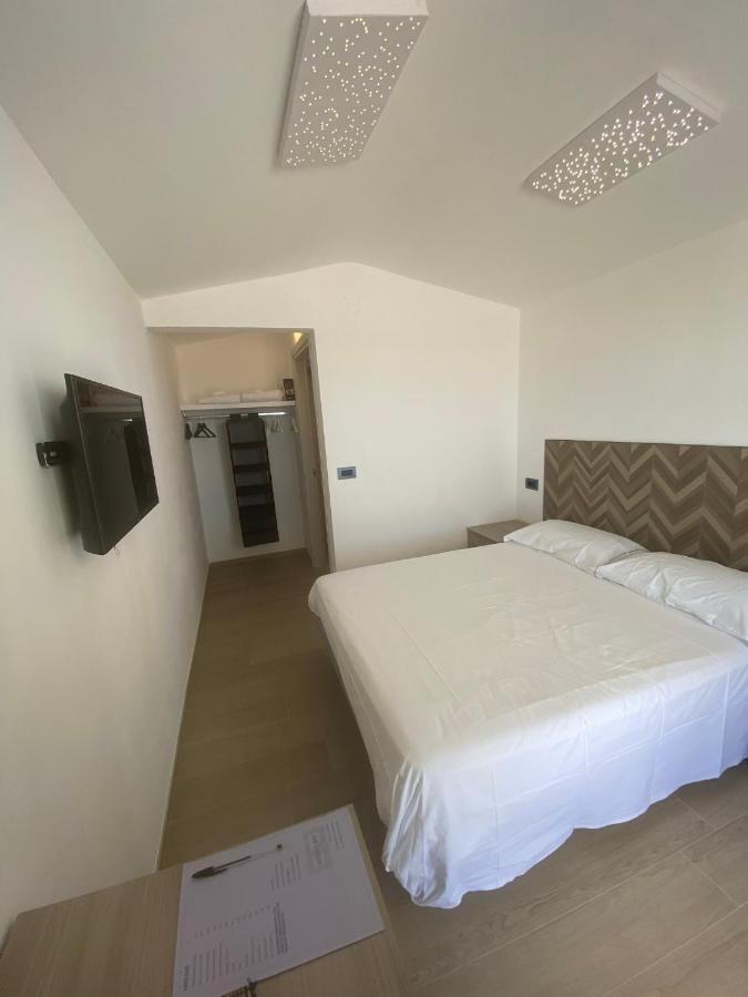 Marina Bay Suites Peschici Extérieur photo