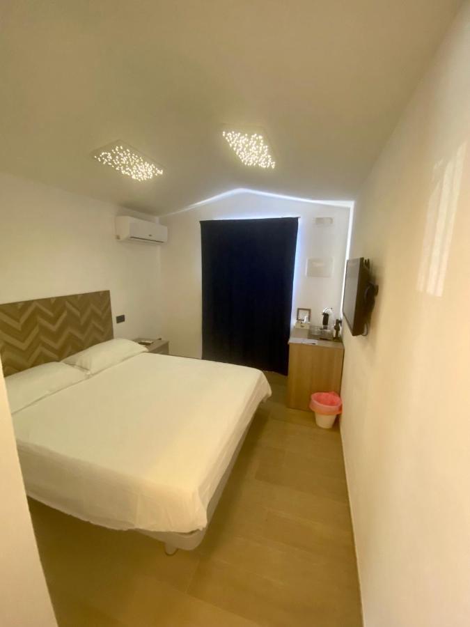 Marina Bay Suites Peschici Extérieur photo